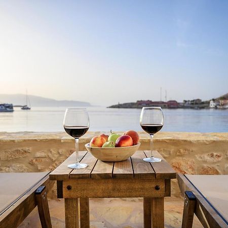 Villa Phaedra Chalki Town Bagian luar foto