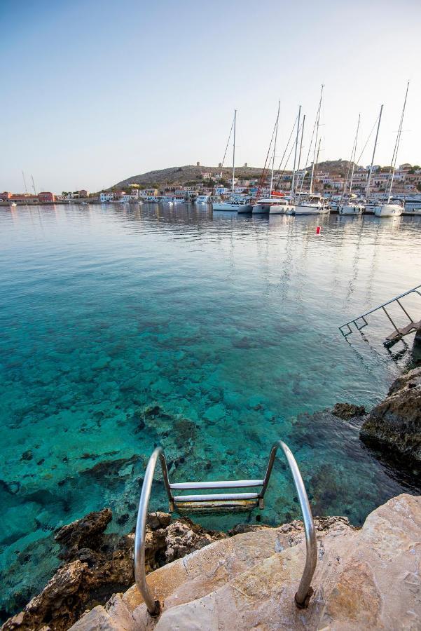 Villa Phaedra Chalki Town Bagian luar foto