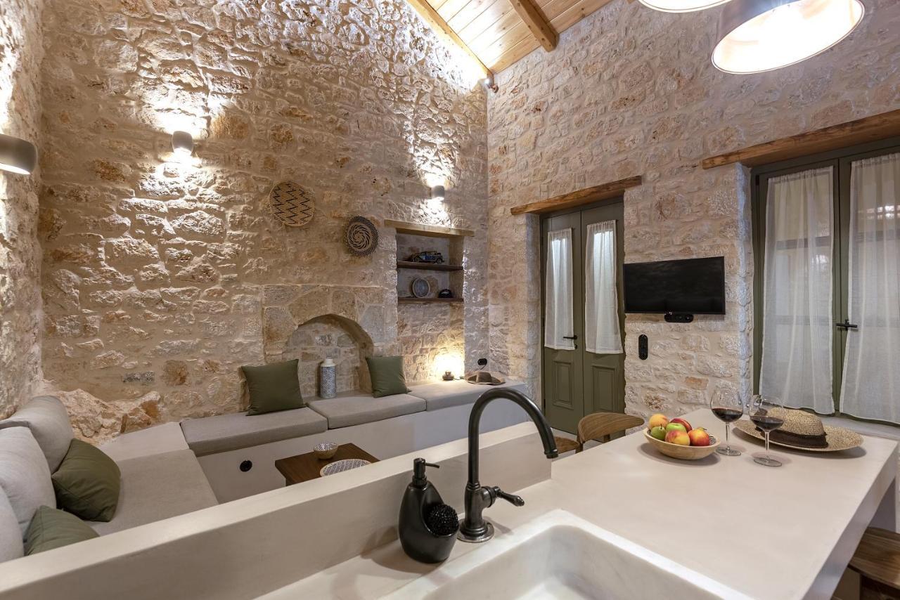 Villa Phaedra Chalki Town Bagian luar foto